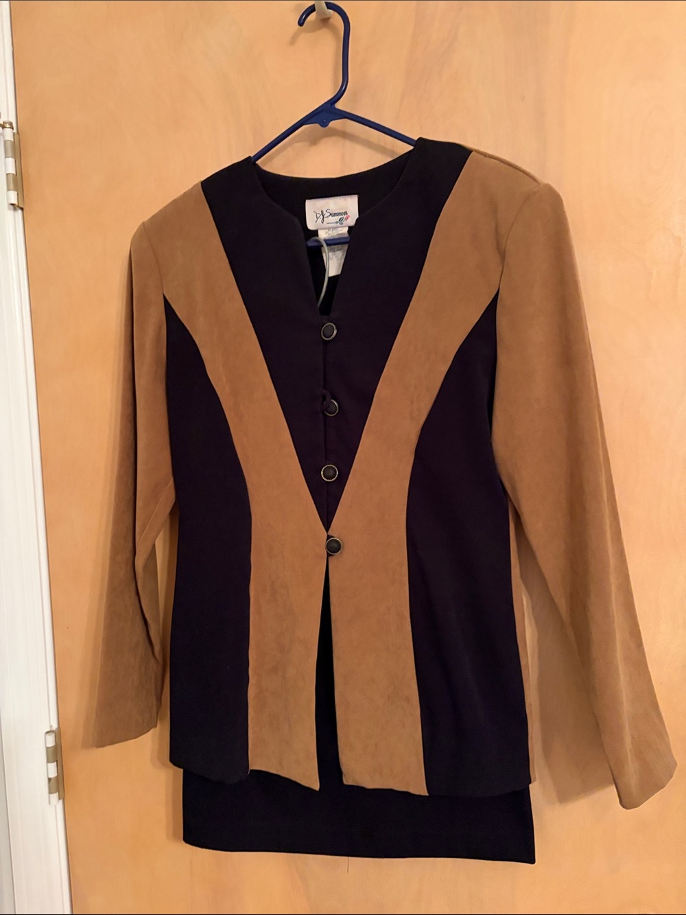 Vintage Two-Tone Brown and Black Suede-Panel Blazer w skirt